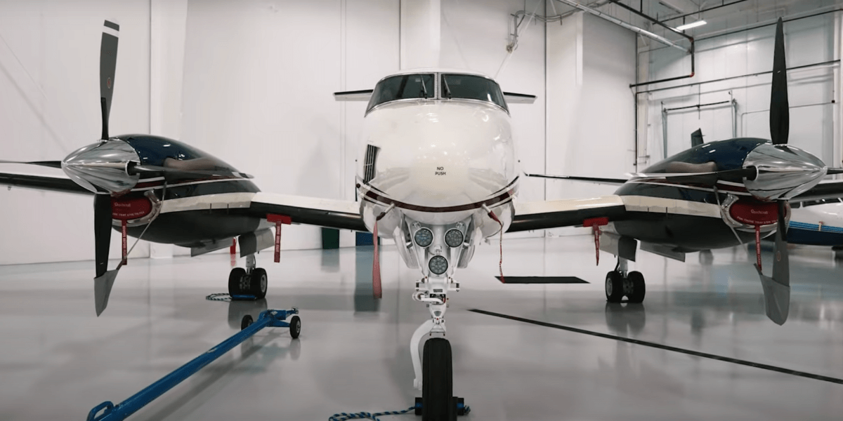 Private plane in Chantilly Air's Jet Center hangar